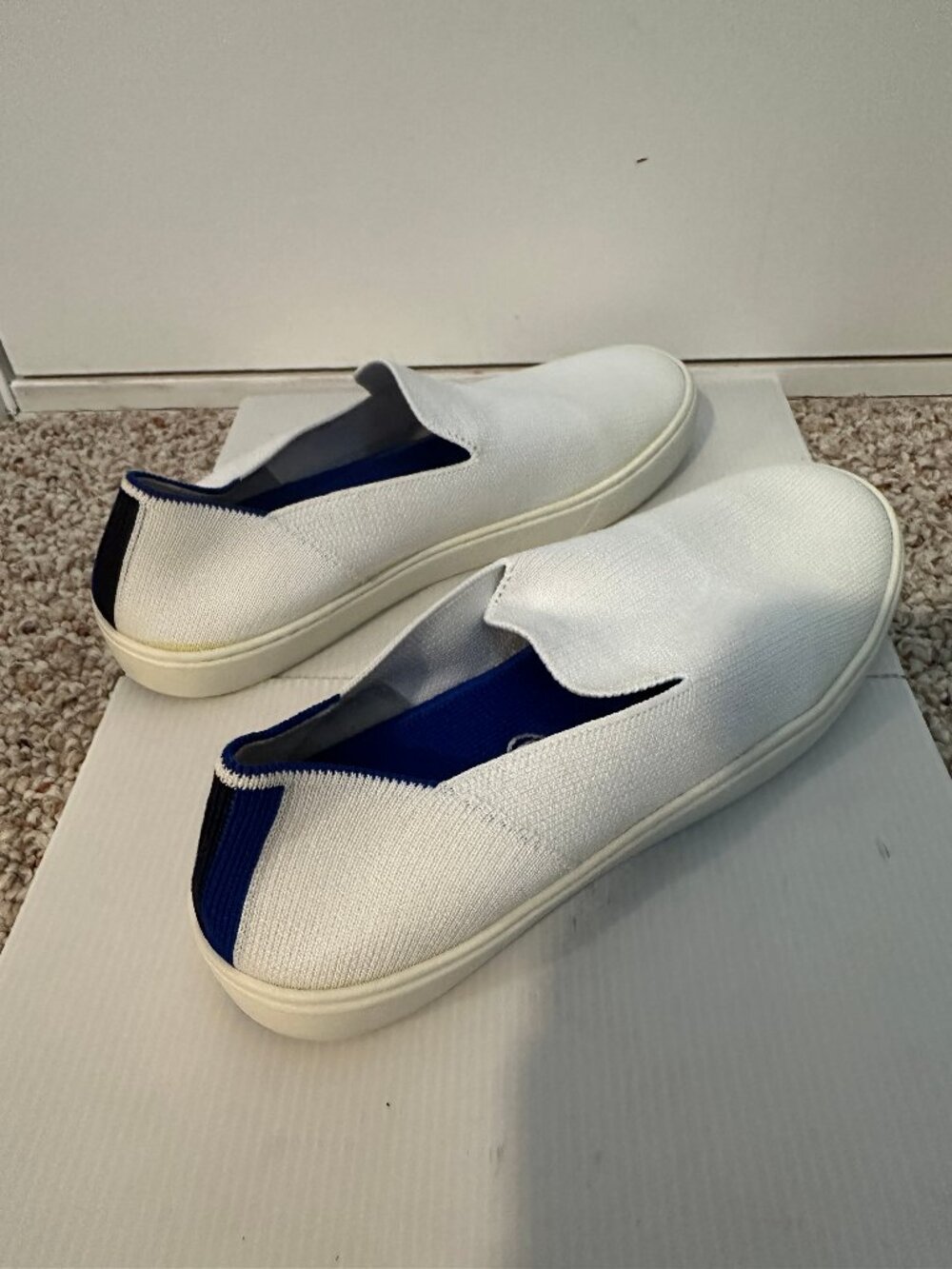 Rothy's White Washable Slip-On Sneakers Shoes Blue Stripe Size 10
